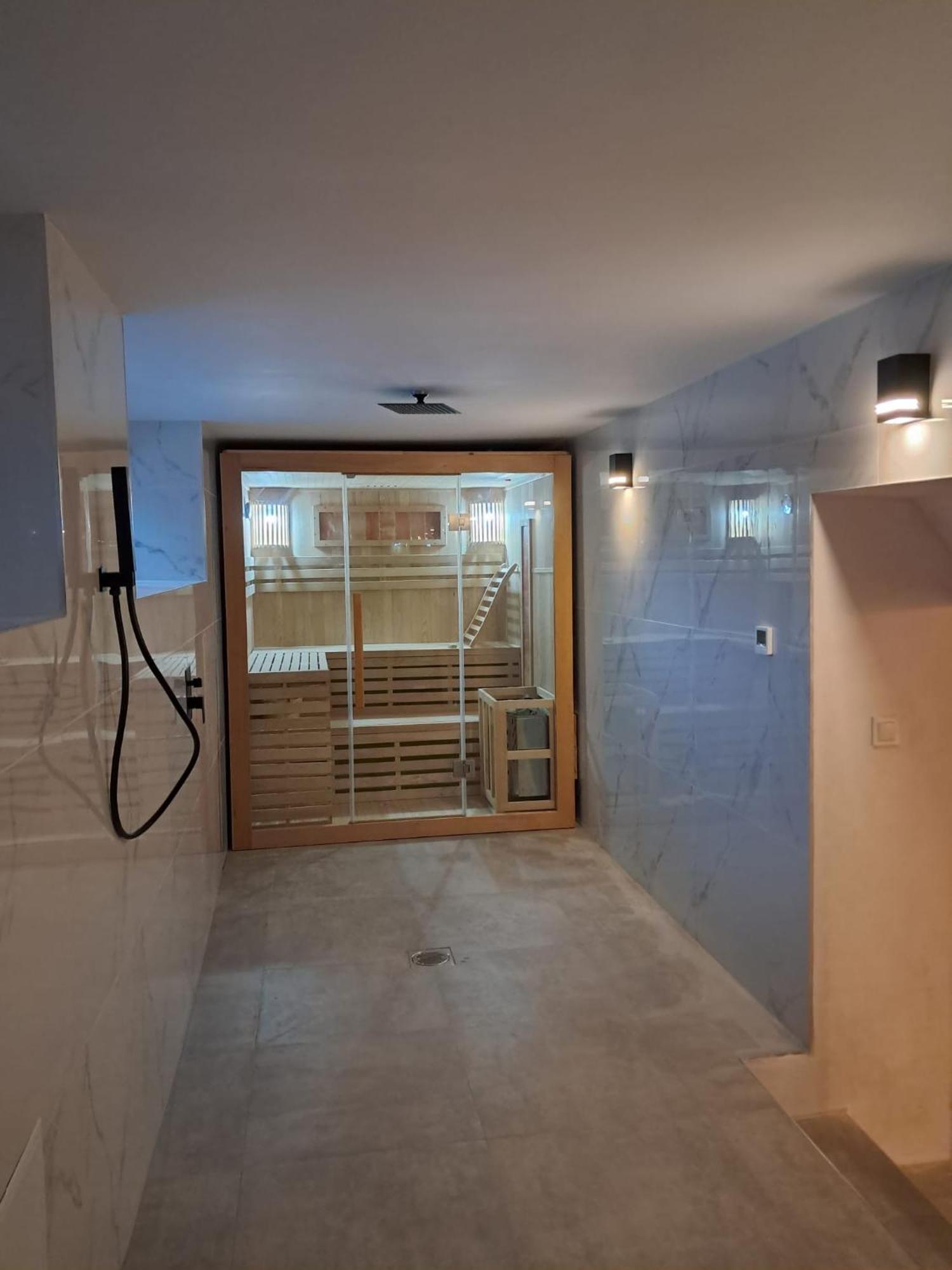 Szwajcarka Willa Z Sauna I Jacuzzi กูโดวาสโดรยจ์ ภายนอก รูปภาพ