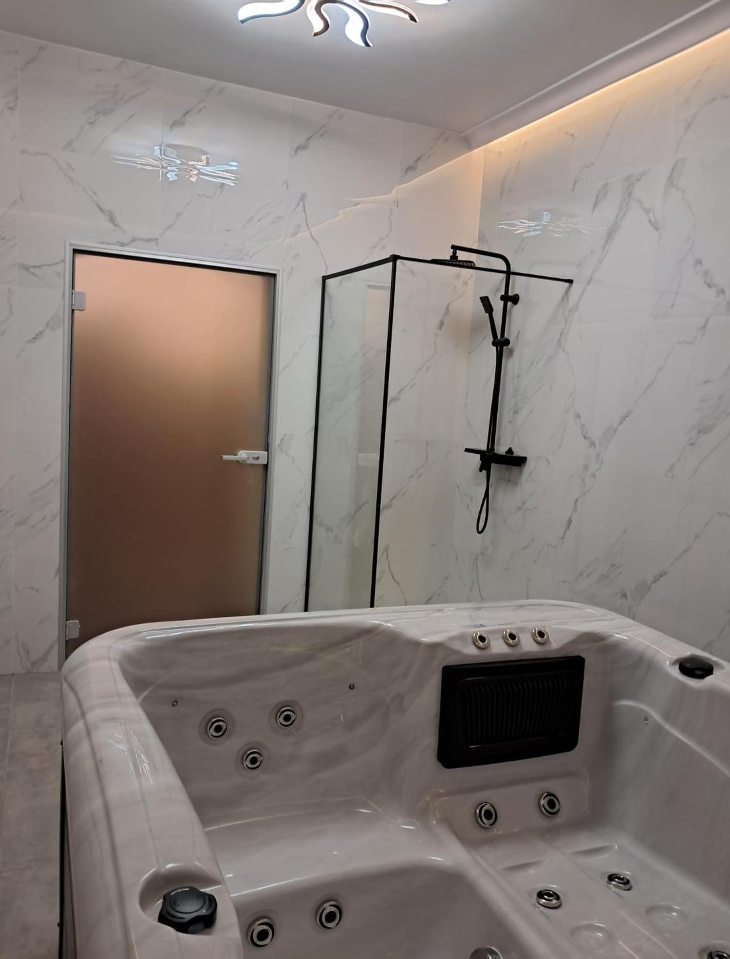 Szwajcarka Willa Z Sauna I Jacuzzi กูโดวาสโดรยจ์ ภายนอก รูปภาพ